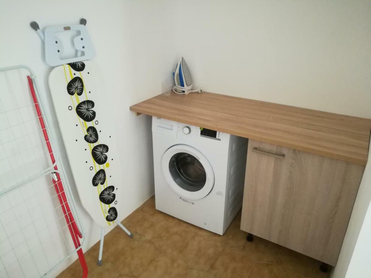 Casa Valientes A - Free Private Parking, Wifi & Ac Apartment Jerez de la Frontera Exterior photo